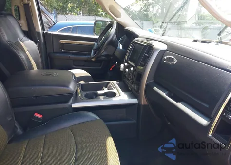 2016 Ram 1500 Sport z USA, uszkodzony, nr VIN 1C6RR7MT8GS320117